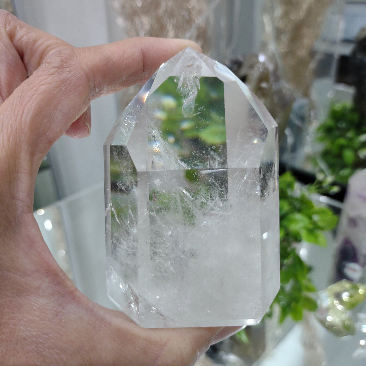 Clear Quartz Generator with chlorite inclusions (8cm) - 281g