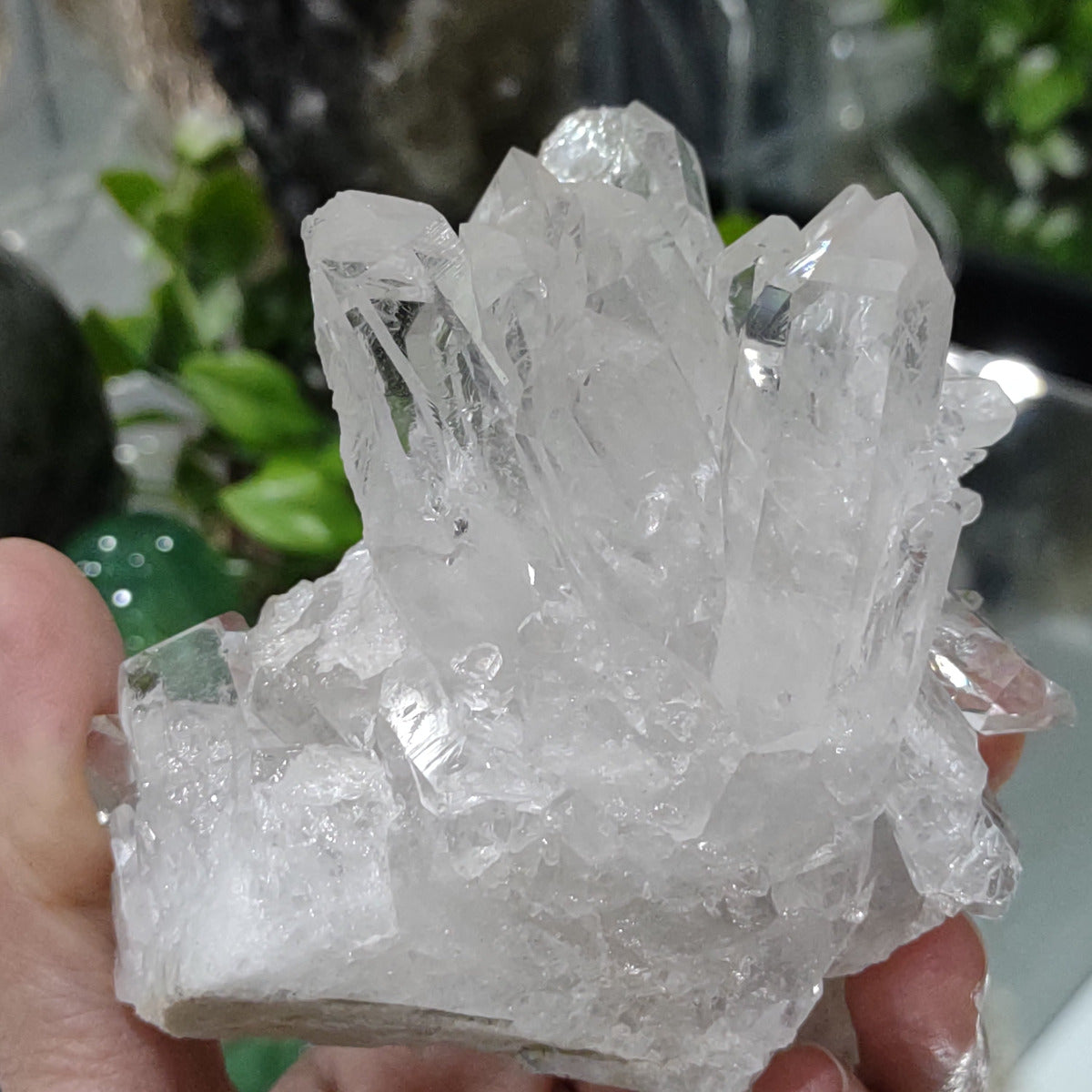 Clear Quartz Cluster with rainbows (8cm) - 254g