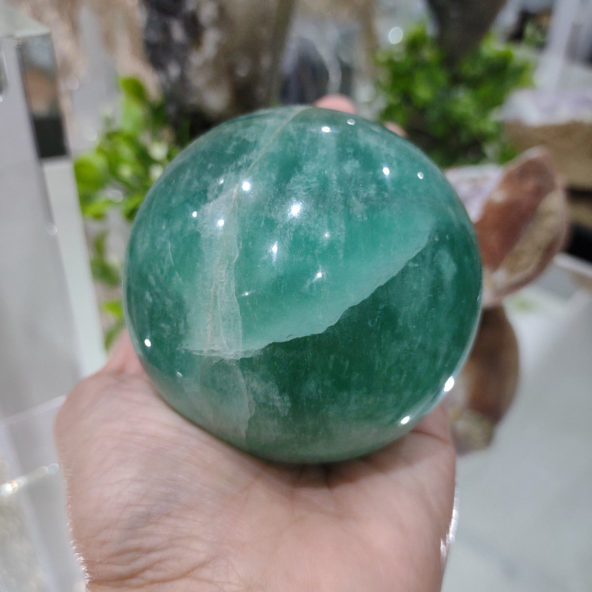 Fluorite Sphere Green (7.2cm) - 612g