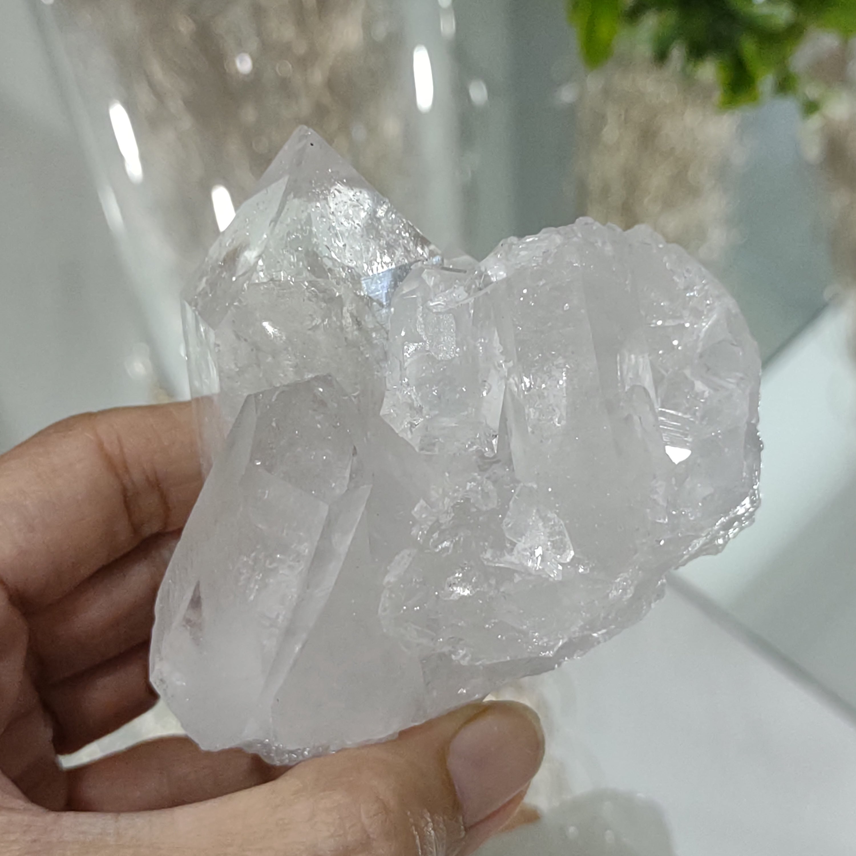 Clear Quartz Cluster with rainbows (6.5cm) - 249g