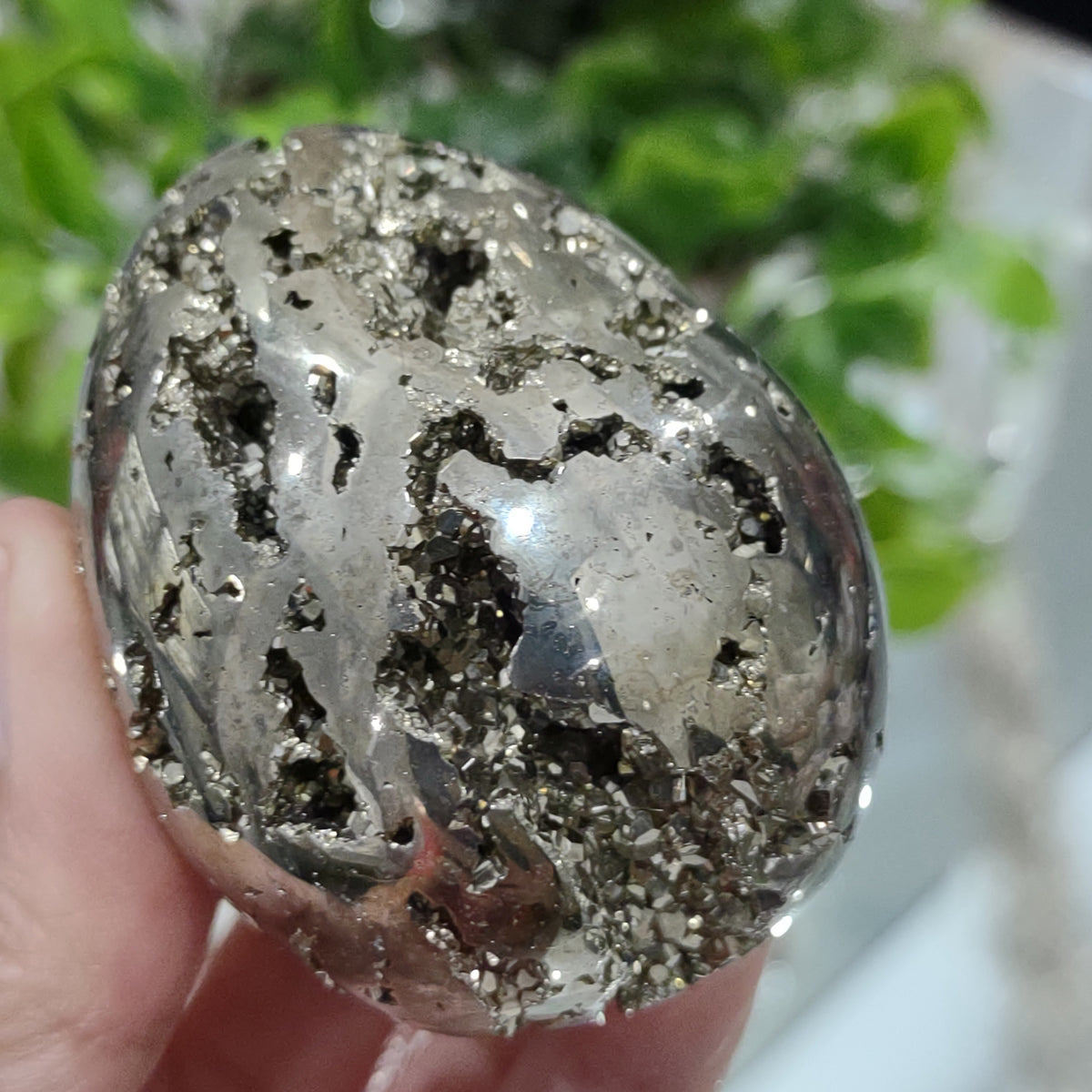 Pyrite Egg with Natural Cubes (5.5 cm) - 189g